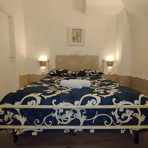 Joy's , Bari Włochy