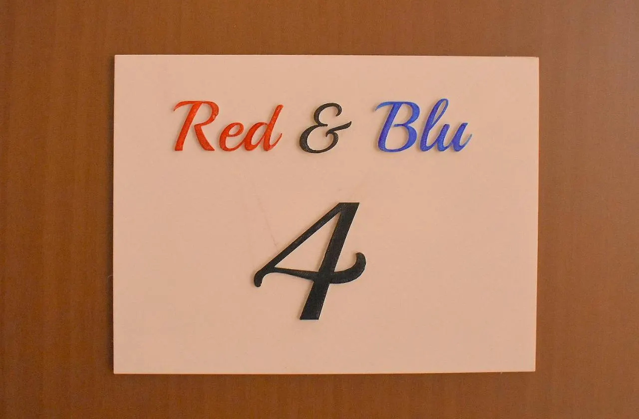 Red & Blu Apartments Desenzano del Garda Italy