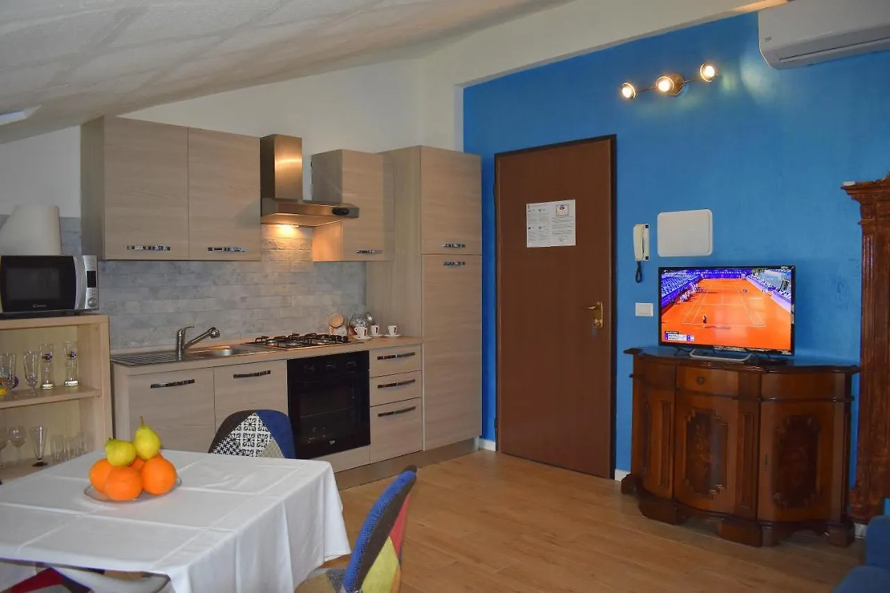Holiday home Red & Blu Apartments Desenzano del Garda